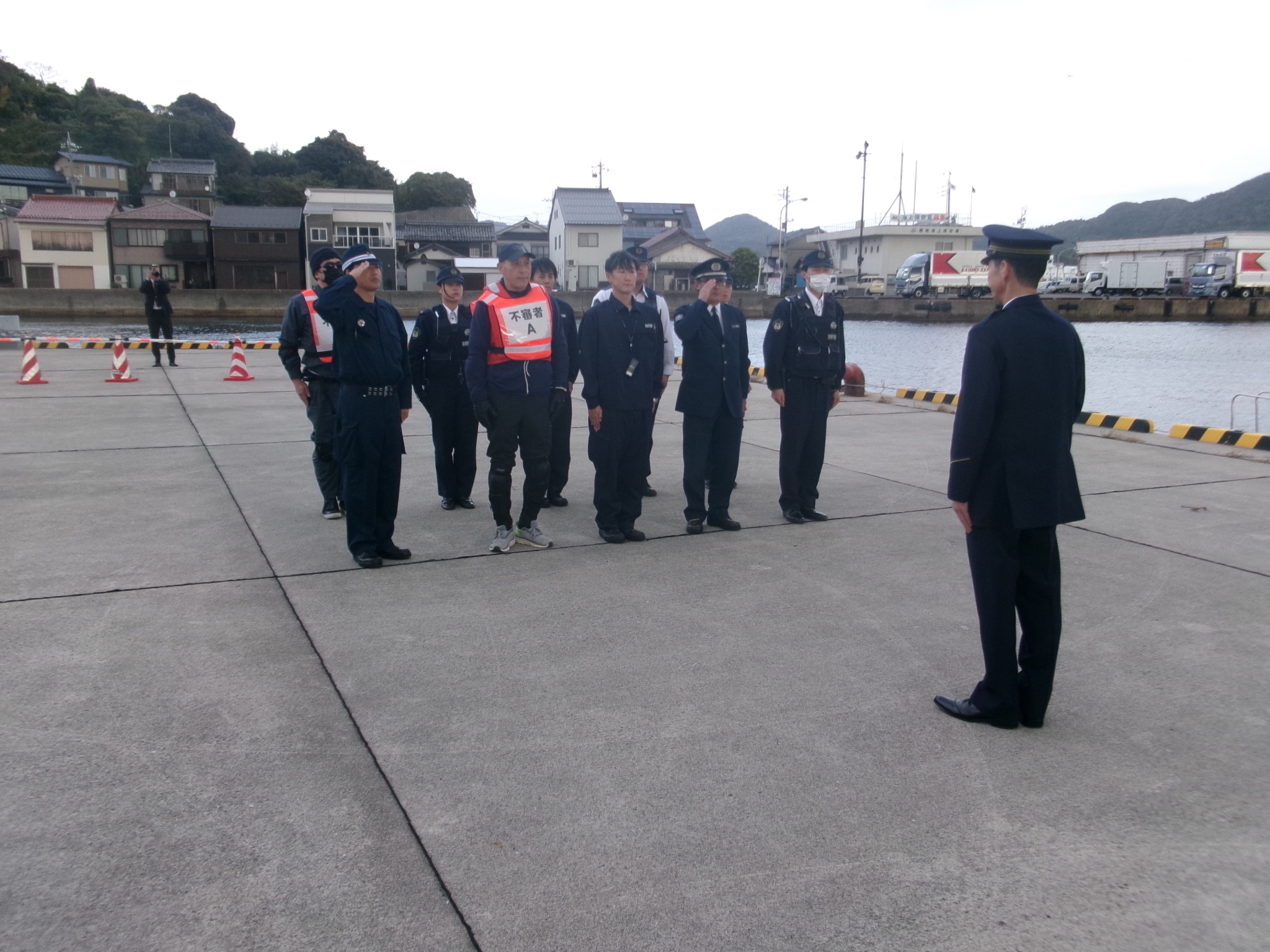 警察・税関合同不審事案対応訓練３